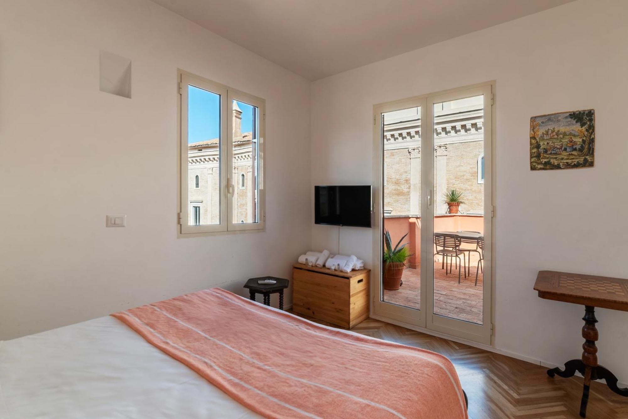 Apartment with Terrace in via del Pellegrino - FromHometoRoma Esterno foto